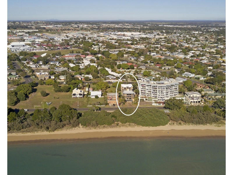 2/242 Esplanade, Pialba QLD 4655