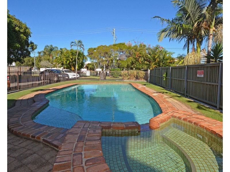 2/242 Esplanade, Pialba QLD 4655