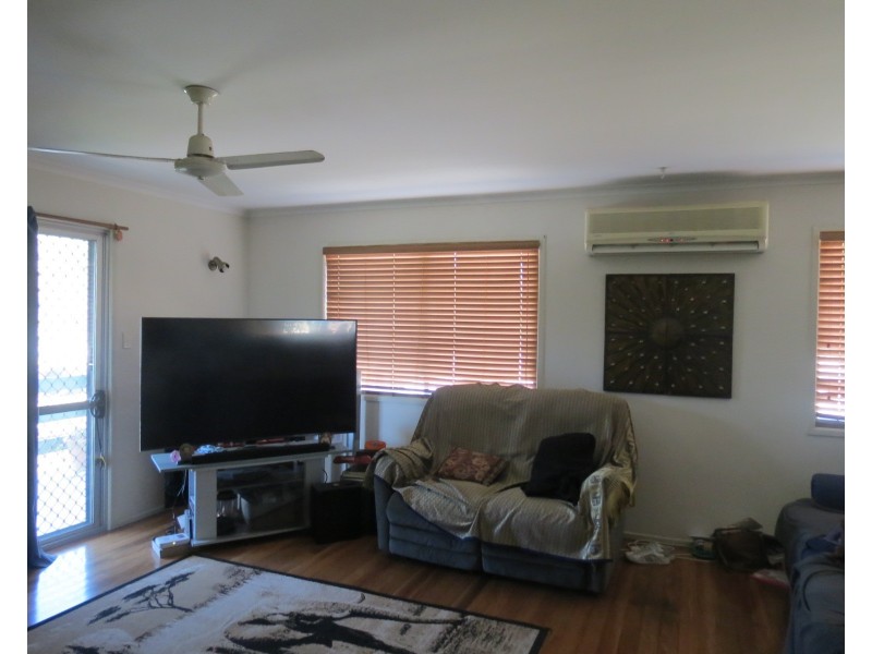 49 William Street, Urangan QLD 4655