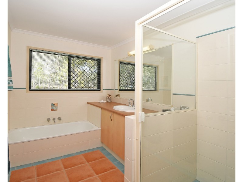 2858 MARYBOROUGH HERVEY BAY ROAD, Sunshine Acres QLD 4655