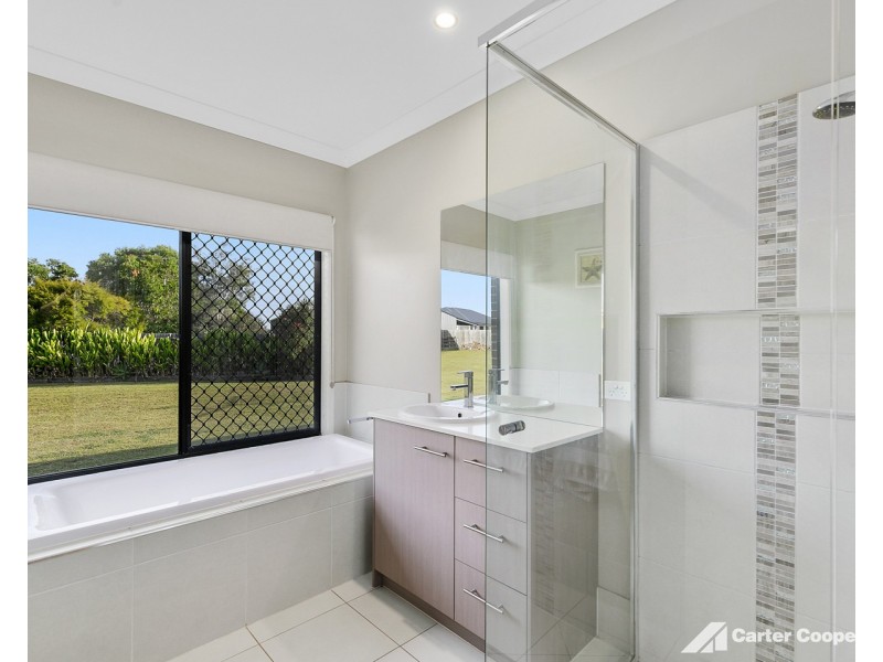 4 Dalbaya Court, Wondunna QLD 4655