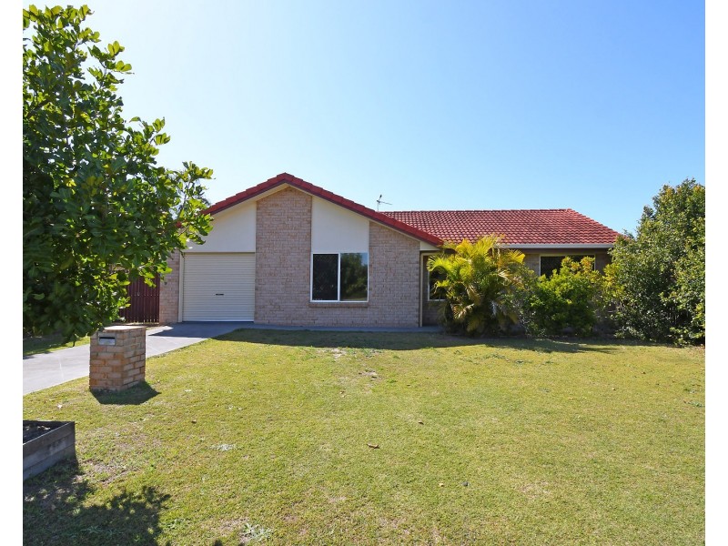 29 Wide Bay Drive, Eli Waters QLD 4655