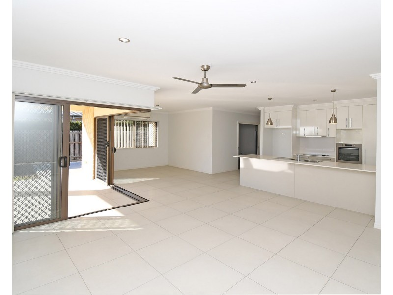 20 Bronte Place, Urraween QLD 4655