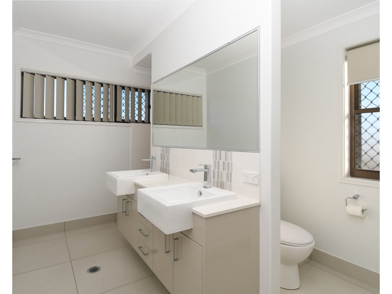 20 Bronte Place, Urraween QLD 4655
