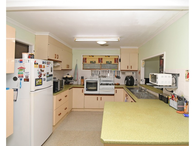 18 Wonga Street, Scarness QLD 4655