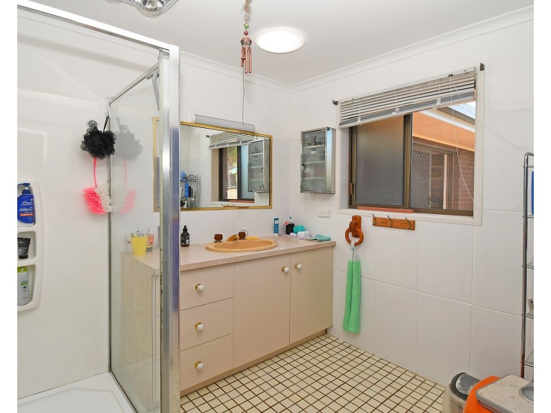 18 Wonga Street, Scarness QLD 4655