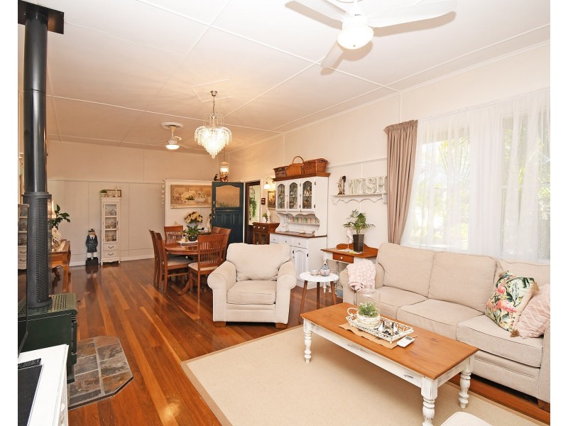 28 Truro Street, Torquay QLD 4655