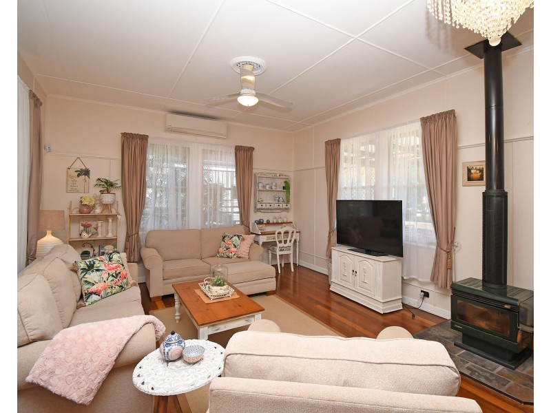 28 Truro Street, Torquay QLD 4655