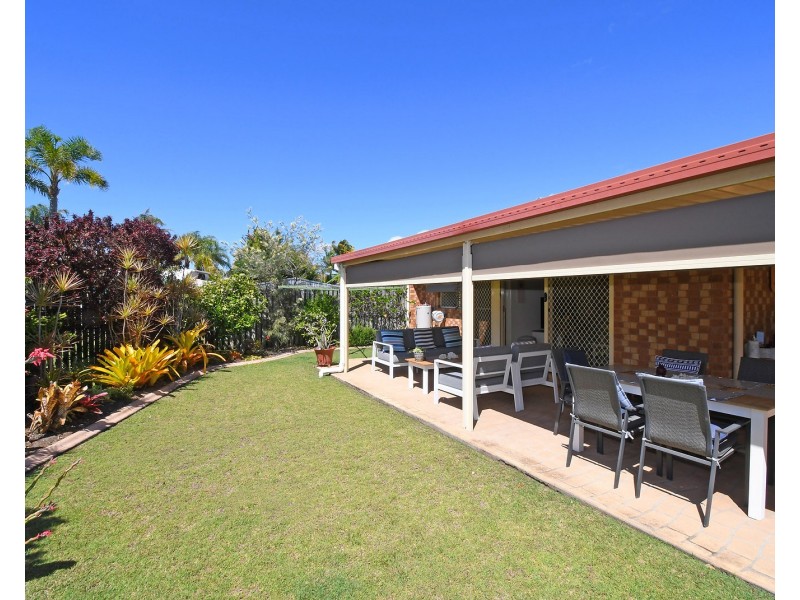 6 Jonwset Close, Torquay QLD 4655