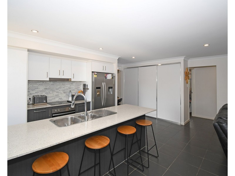 11 Serene Way, Wondunna QLD 4655