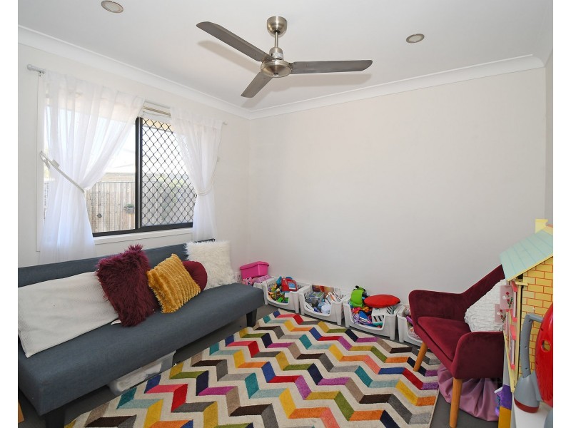 11 Serene Way, Wondunna QLD 4655