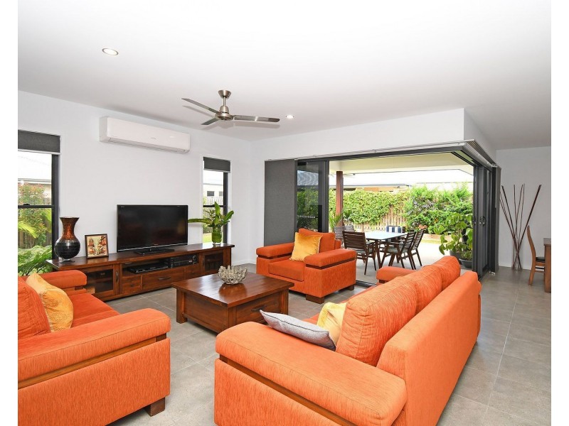 10 Spyglass Court, Pialba QLD 4655