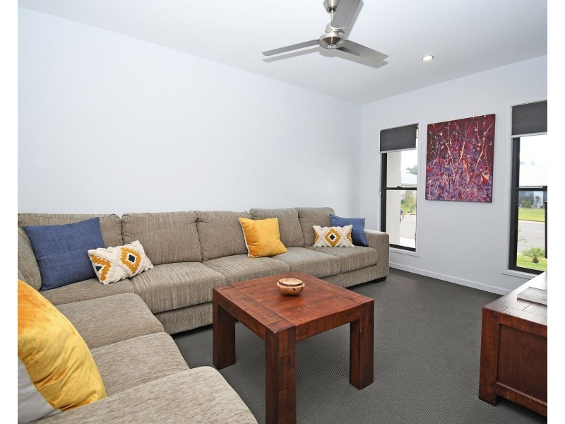 10 Spyglass Court, Pialba QLD 4655