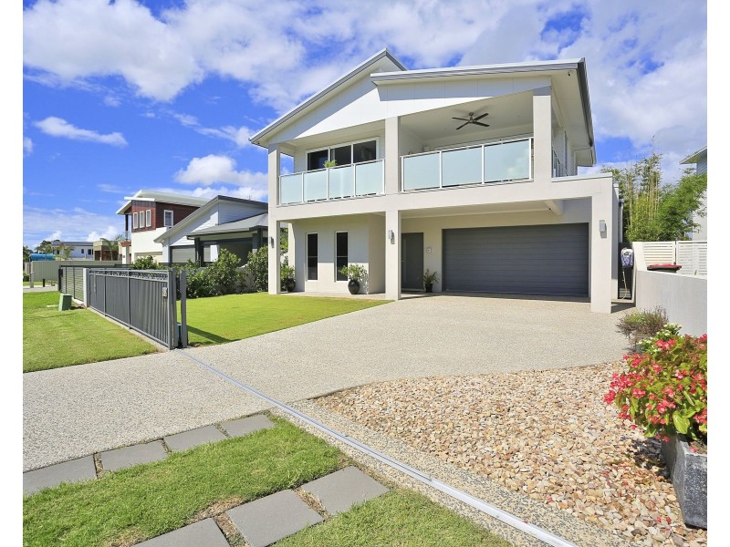 285 Esplanade, Pialba QLD 4655