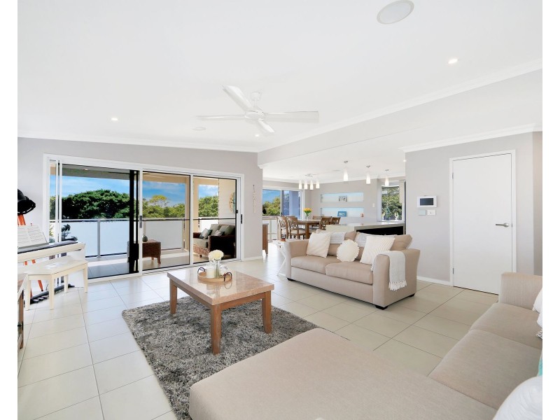 285 Esplanade, Pialba QLD 4655