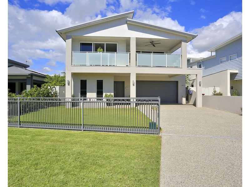 285 Esplanade, Pialba QLD 4655