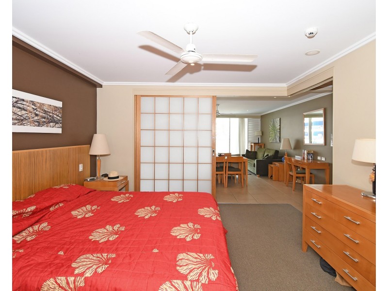 206/569 Esplanade, Urangan QLD 4655