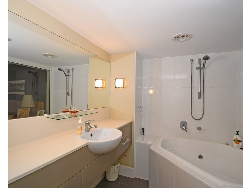 206/569 Esplanade, Urangan QLD 4655