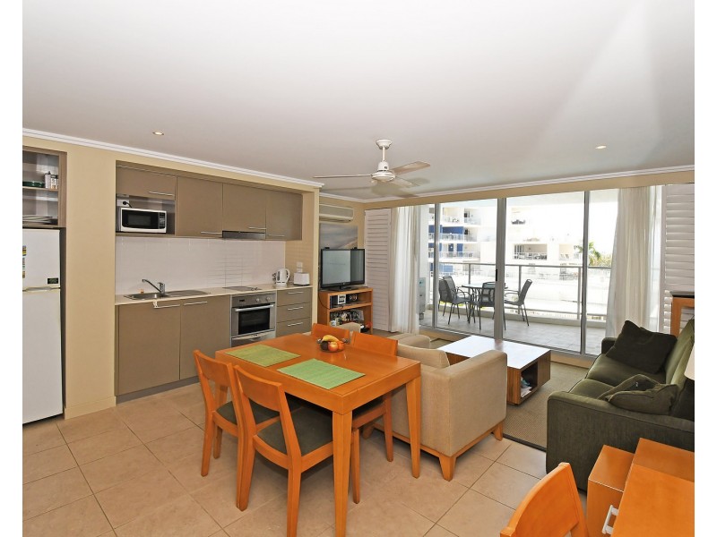 206/569 Esplanade, Urangan QLD 4655