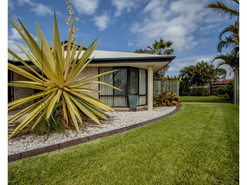 6 Greta Court, Urangan QLD 4655