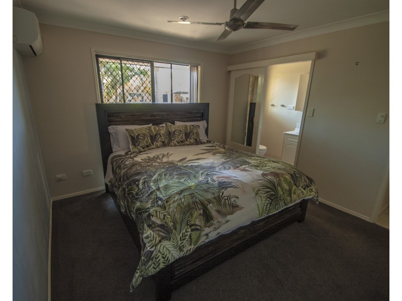 6 Greta Court, Urangan QLD 4655