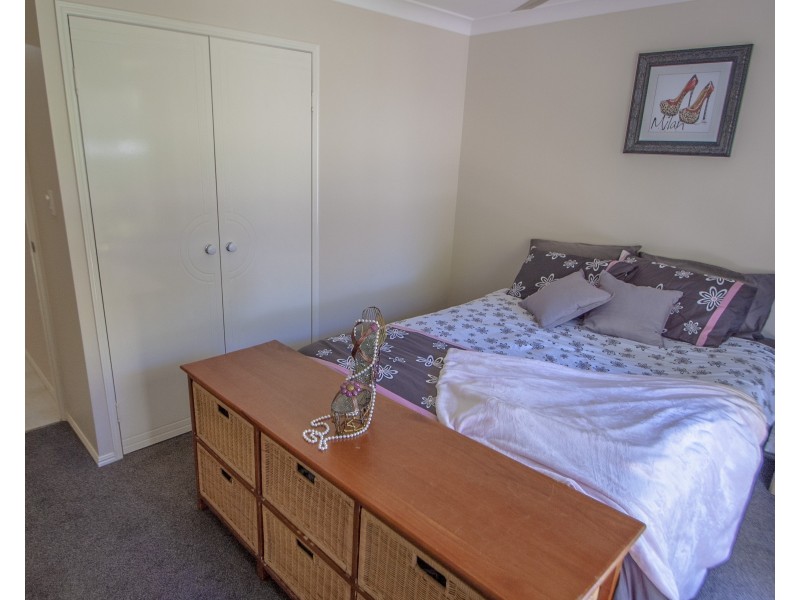 6 Greta Court, Urangan QLD 4655