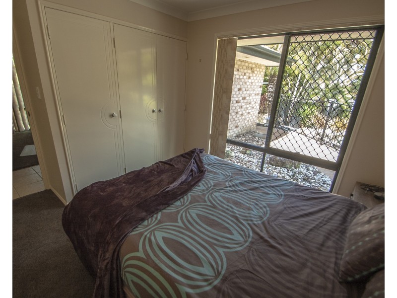 6 Greta Court, Urangan QLD 4655