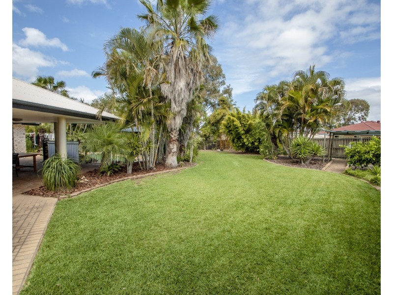 6 Greta Court, Urangan QLD 4655