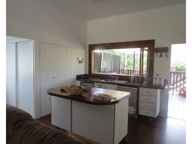 9 Eglington Street, Torbanlea QLD 4662