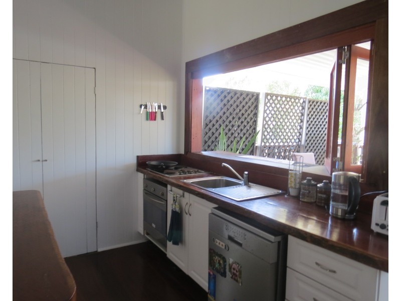 9 Eglington Street, Torbanlea QLD 4662