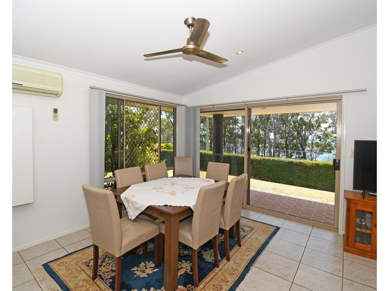 163 Esplanade, Point Vernon QLD 4655