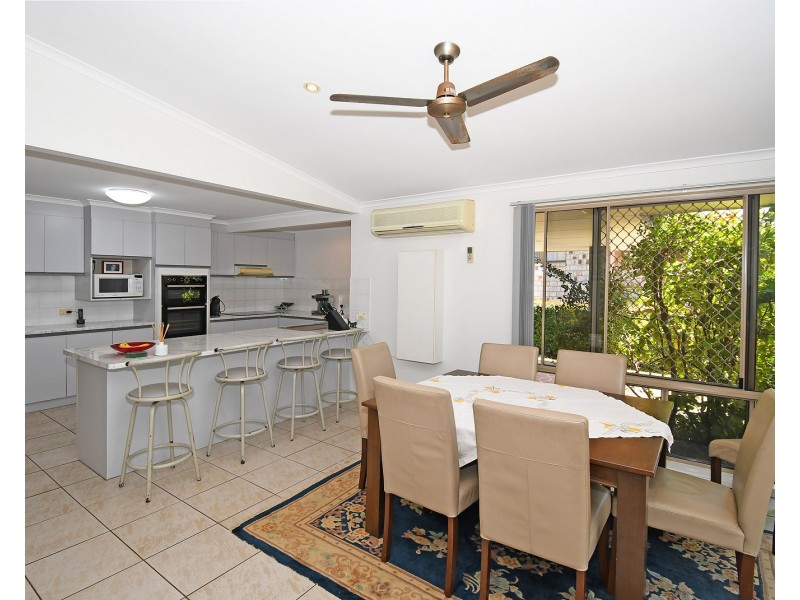 163 Esplanade, Point Vernon QLD 4655