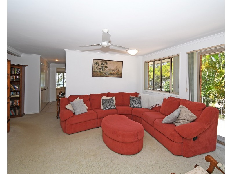163 Esplanade, Point Vernon QLD 4655