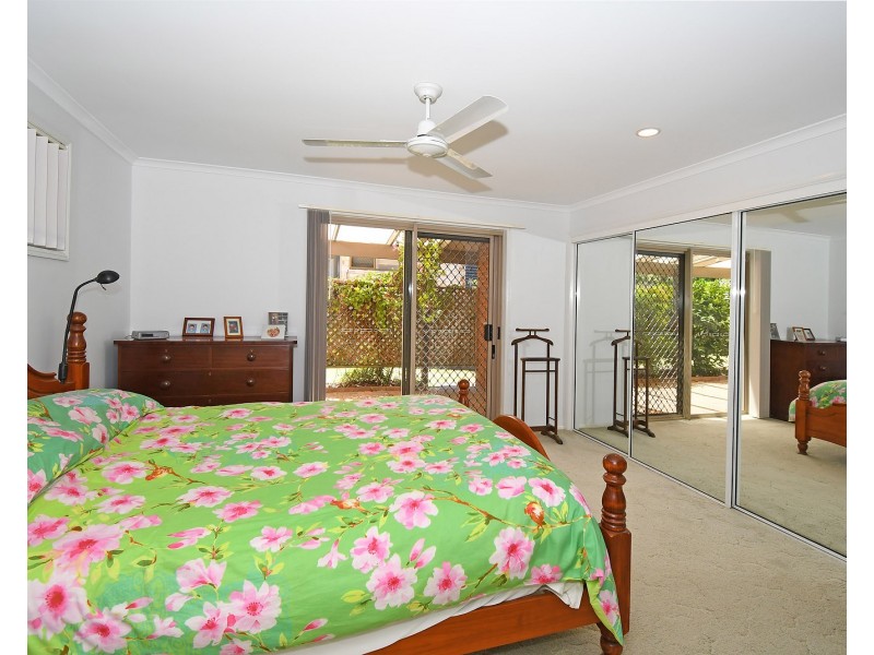 163 Esplanade, Point Vernon QLD 4655