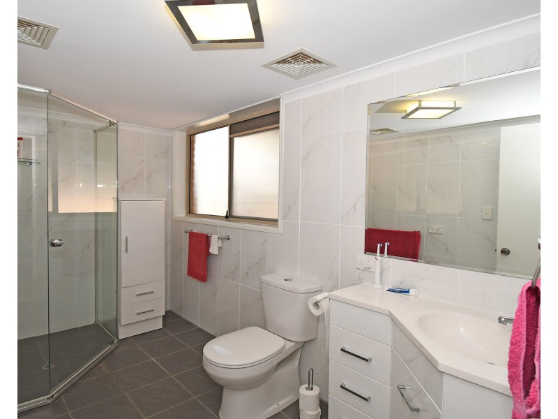 163 Esplanade, Point Vernon QLD 4655