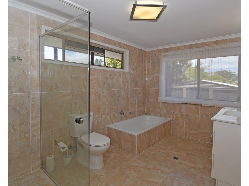 163 Esplanade, Point Vernon QLD 4655