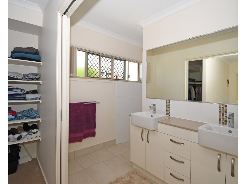 10 Munro Way, Urraween QLD 4655