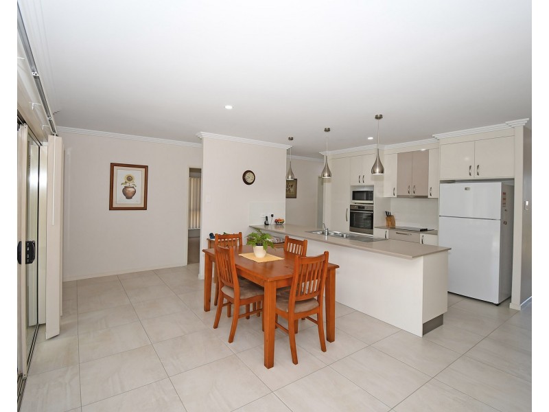 10 Munro Way, Urraween QLD 4655