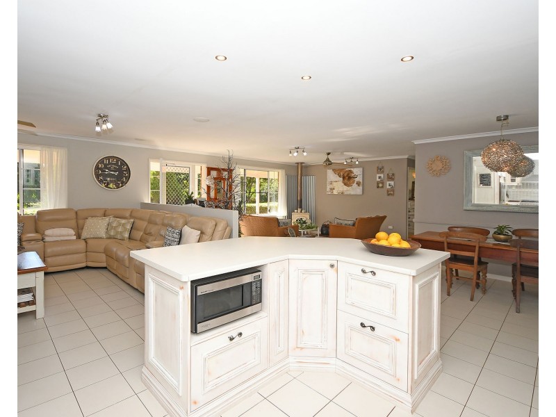 66 Valfern Court, Dundowran QLD 4655