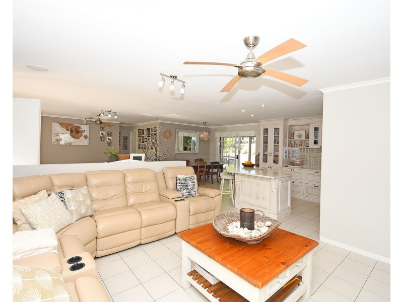 66 Valfern Court, Dundowran QLD 4655