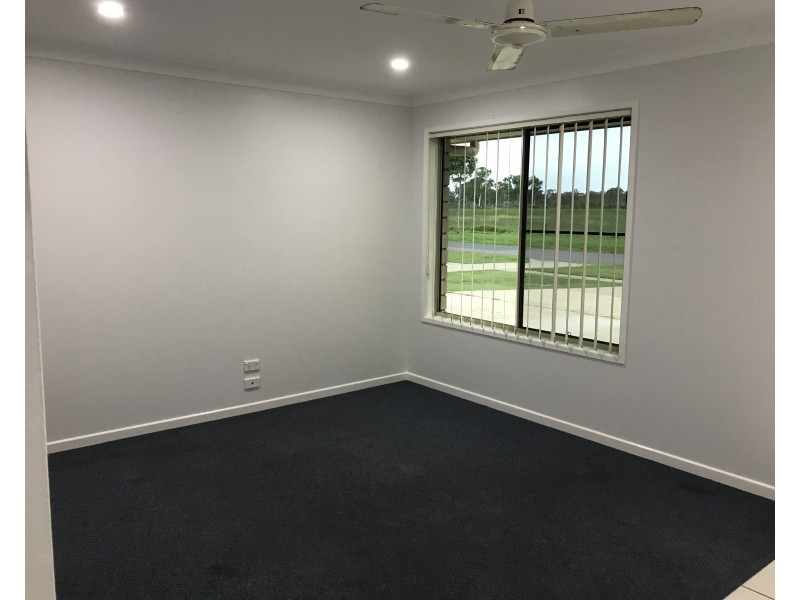 77 Martin Street, Point Vernon QLD 4655