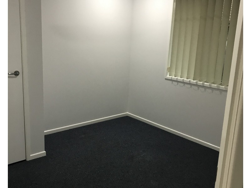 77 Martin Street, Point Vernon QLD 4655