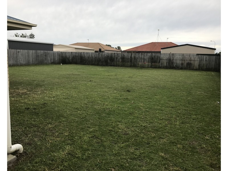 77 Martin Street, Point Vernon QLD 4655