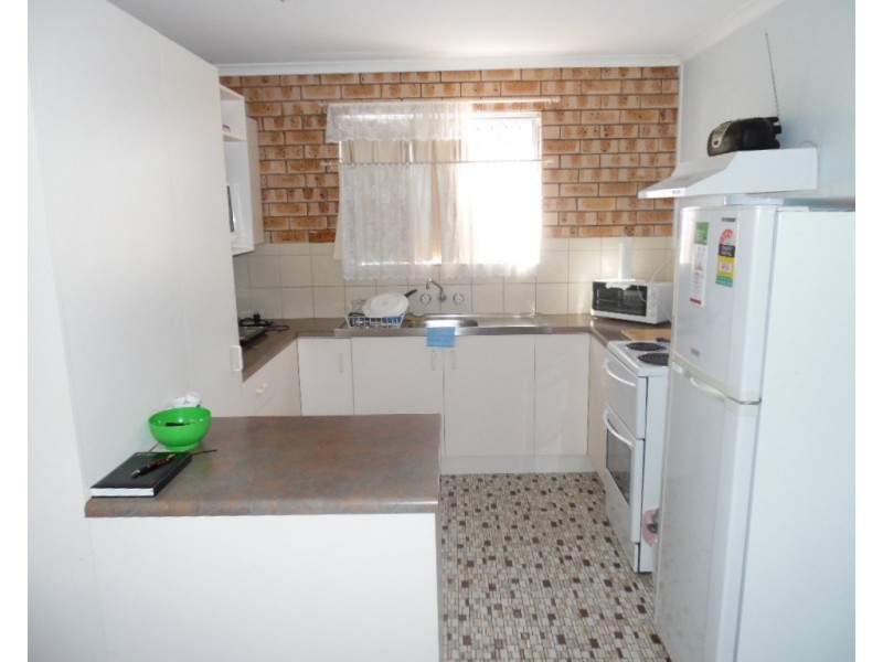 1/3 King Street, Urangan QLD 4655