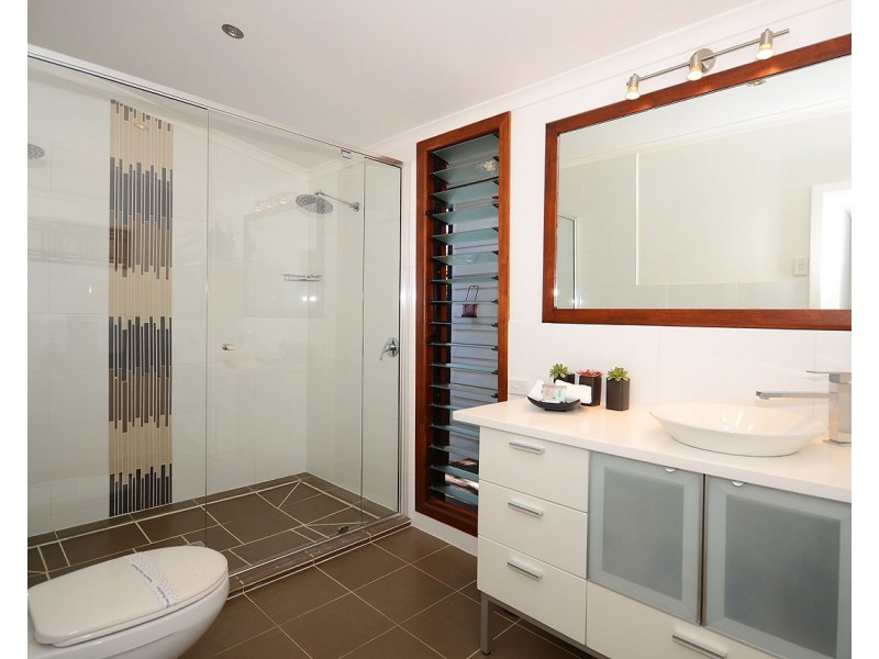 26 Hervey Street, Scarness QLD 4655