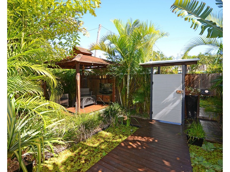 26 Hervey Street, Scarness QLD 4655