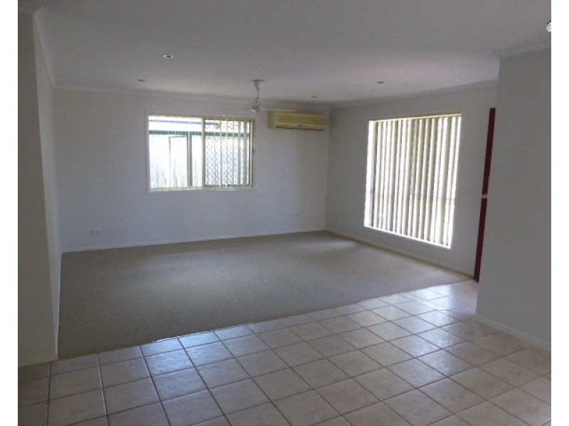 35 Thornbill Drive, Eli Waters QLD 4655