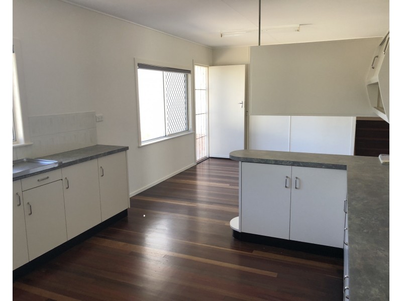 27 Newhaven Street, Pialba QLD 4655