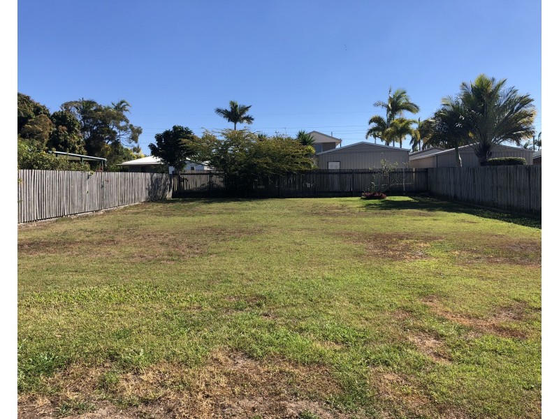 27 Newhaven Street, Pialba QLD 4655