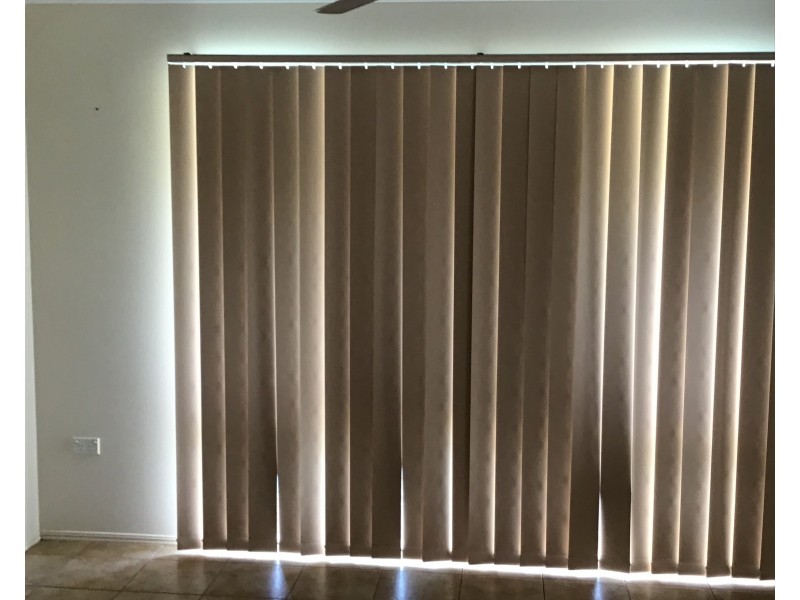 2 Foreshore Drive, Urangan QLD 4655